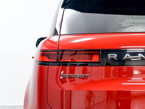 Used 2024 Land Rover Range Rover Sport Dynamic SE AWD/4WD image 57