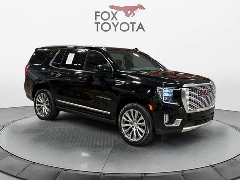 Used 2021 GMC Yukon Denali w/ Denali Premium Package image 8