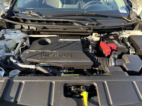 Used 2025 Nissan Rogue SV AWD/4WD image 35