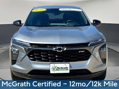 Used 2024 Chevrolet Trax RS w/ Driver Confidence Package image 2