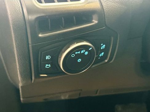 Used 2017 Ford Focus Titanium w/ Titanium Technology Package image 11