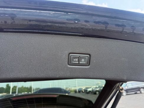 Used 2024 Audi Q8 Premium Plus AWD/4WD image 46