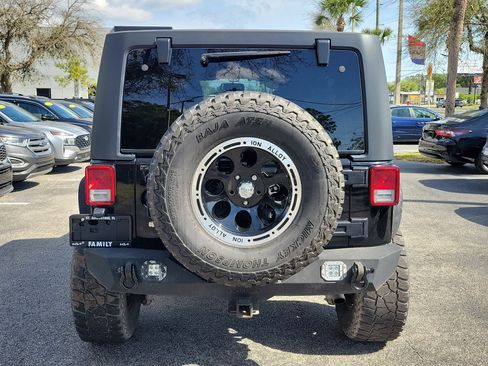Used 2018 Jeep Wrangler Unlimited Sport S AWD/4WD image 5