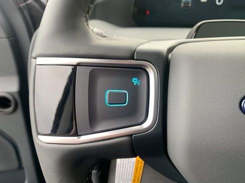 New 2025 Ford Expedition Active AWD/4WD image 14