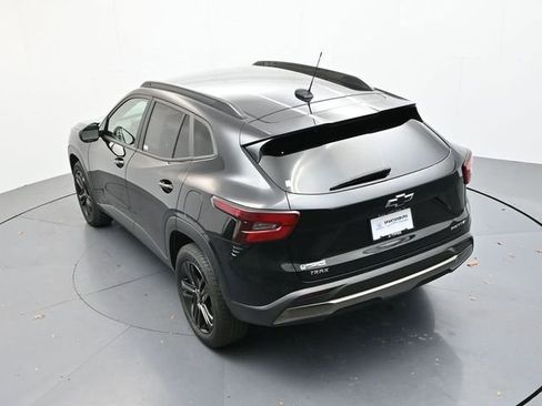 Used 2024 Chevrolet Trax ACTIV w/ Driver Confidence Package image 32