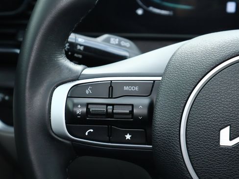 Used 2023 Kia Sportage EX FWD image 13