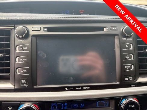 Used 2018 Toyota Highlander Limited Platinum image 11