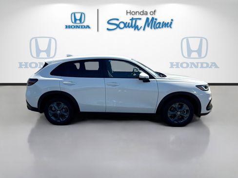 New 2026 Honda HR-V LX image 8