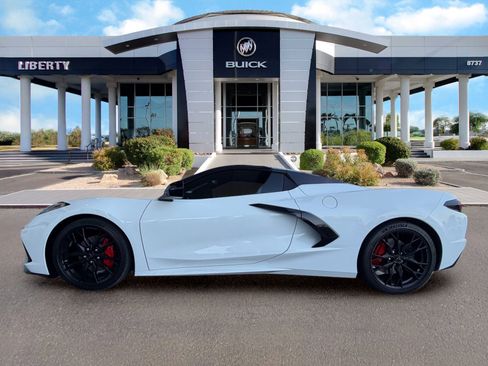 Used 2023 Chevrolet Corvette Stingray Preferred Conv w/ Stealth Interior Trim Package RWD image 7