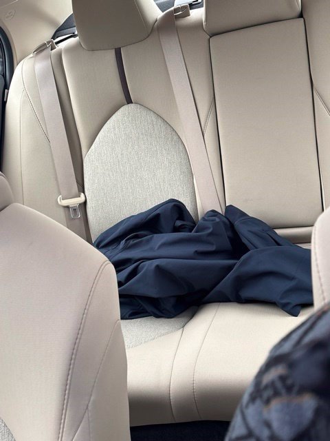 Used 2018 Toyota Camry LE w/ Moonroof Package FWD image 5