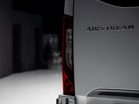 Used 2021 Mercedes-Benz Sprinter 3500 image 28