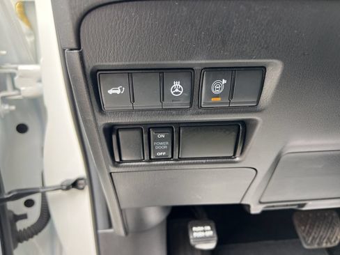 Used 2024 Nissan Armada SL w/ Midnight Edition Package RWD image 35