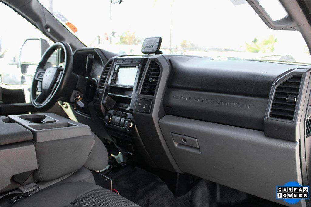 Used 2017 Ford F250 XL w/ Power Equipment Group AWD/4WD image 38