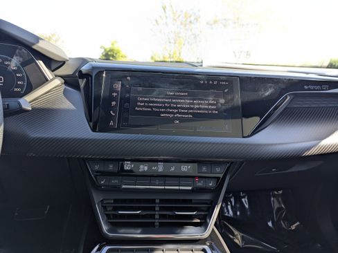 New 2026 Audi S e-tron GT Prestige image 26