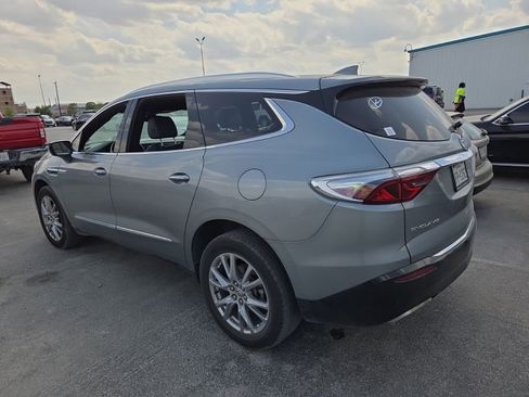 Used 2024 Buick Enclave Essence w/ Experience Buick Package FWD image 11