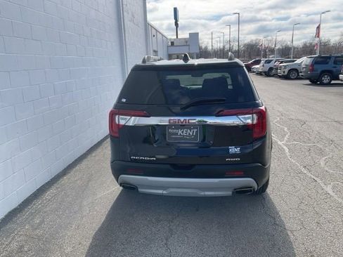 Used 2023 GMC Acadia SLT w/ LPO, Floor Liner Package image 6