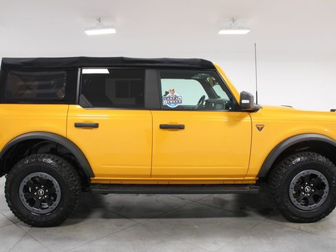 Used 2021 Ford Bronco Badlands image 11