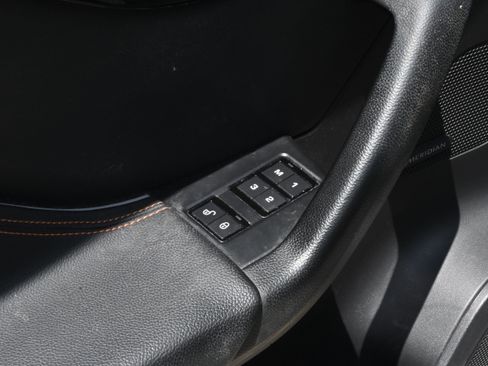 Used 2019 Jaguar F-PACE Prestige AWD/4WD image 23