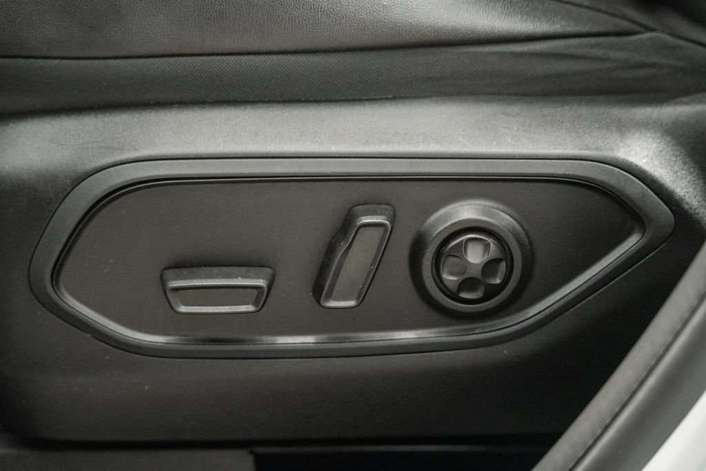 Certified 2023 Jeep Grand Cherokee Limited AWD/4WD image 38