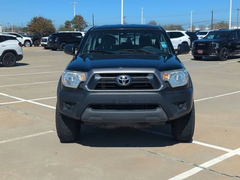 Used 2013 Toyota Tacoma PreRunner w/ Convenience Pkg image 2
