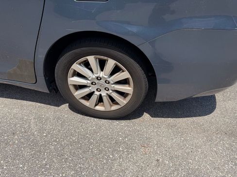 Used 2014 Toyota Sienna Limited w/ Limited Premium Package image 7