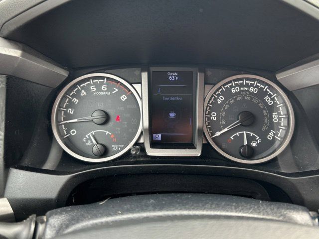 Used 2019 Toyota Tacoma SR5 AWD/4WD image 32