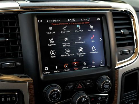 Used 2018 RAM 1500 Laramie w/ Convenience Group AWD/4WD image 28