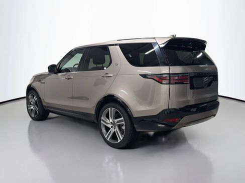 Used 2023 Land Rover Discovery HSE R-Dynamic AWD/4WD image 3