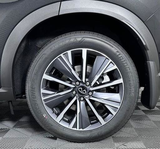 Certified 2026 INFINITI QX60 Luxe w/ Cargo Package FWD image 11