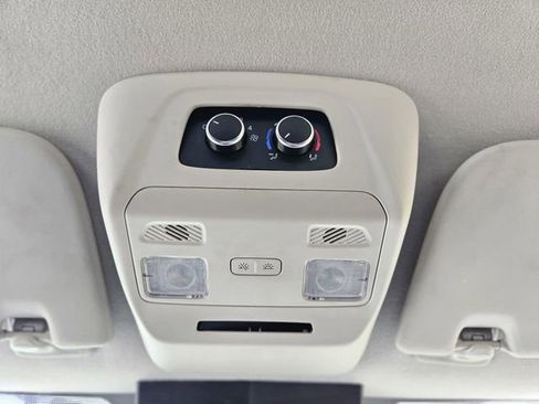 Used 2022 Ford Transit 350 XLT image 25