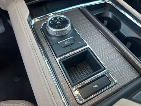 Used 2024 Ford Expedition Max Limited image 23