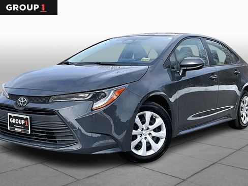 Used 2024 Toyota Corolla LE image 1