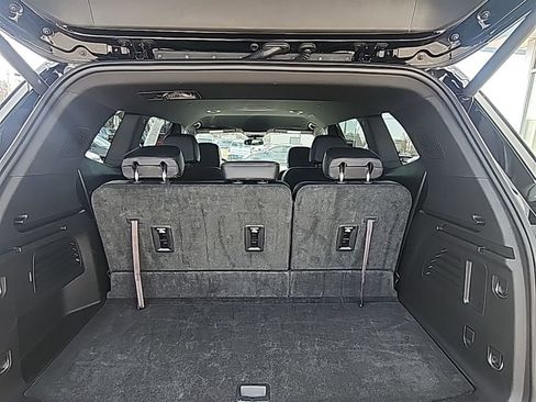 Used 2025 Buick Enclave Sport Touring image 11