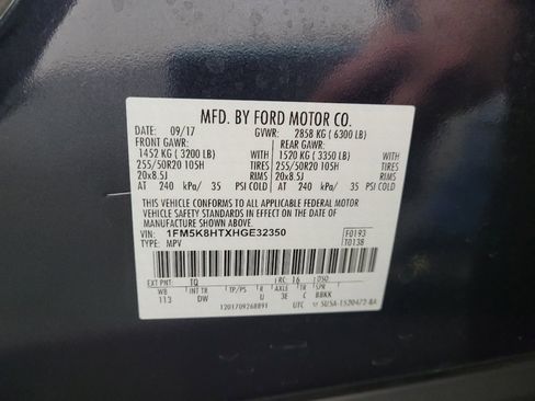 Used 2017 Ford Explorer Platinum image 33