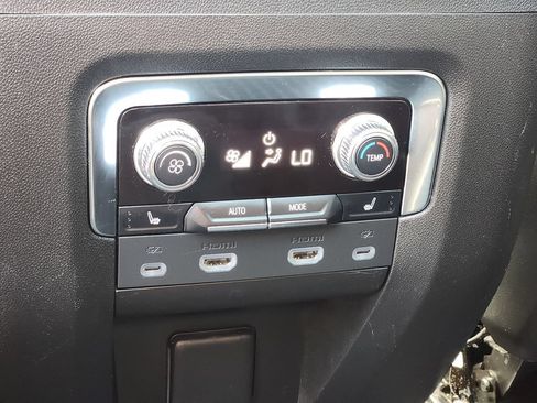 Used 2023 GMC Yukon Denali Ultimate AWD/4WD image 35