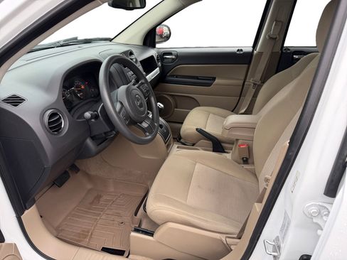 Used 2015 Jeep Compass Sport w/ Power Value Group image 9