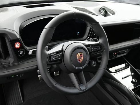 New 2026 Porsche Cayenne GTS AWD/4WD image 17