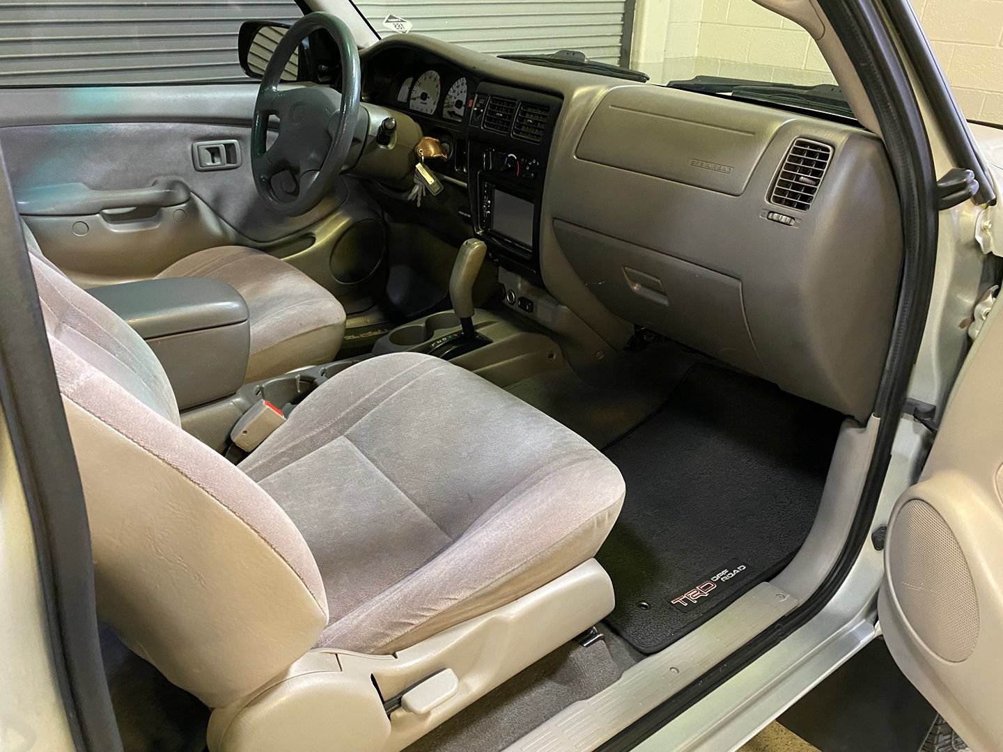 Used 2001 Toyota Tacoma PreRunner RWD image 22