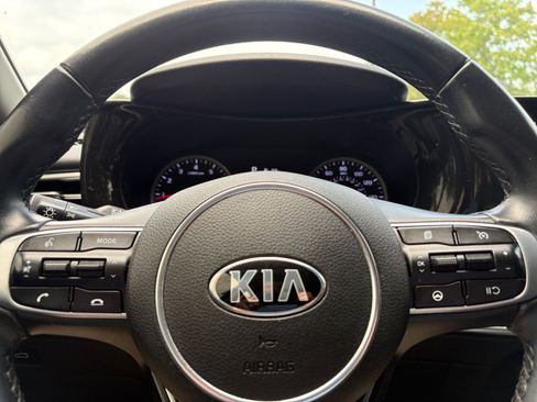 Used 2021 Kia K5 EX FWD image 25