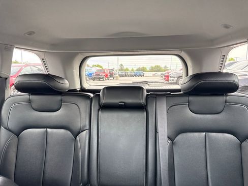 Used 2023 Jeep Grand Cherokee Limited AWD/4WD image 22