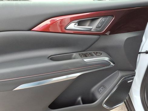 New 2026 Chevrolet Traverse Z71 w/ Enhanced Driving Package AWD/4WD image 11