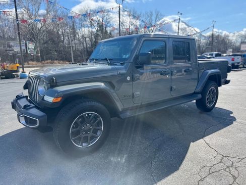 Used 2020 Jeep Gladiator Overland image 5