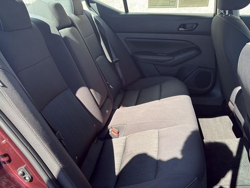 Used 2025 Nissan Altima 2.5 SV FWD image 26