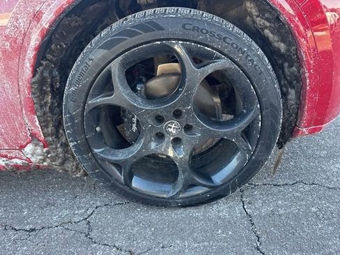 Used 2023 Alfa Romeo Stelvio Estrema image 7