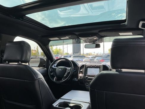 Used 2018 Ford Expedition Limited w/ Equipment Group 302A AWD/4WD image 23