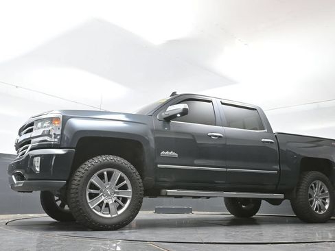 Used 2017 Chevrolet Silverado 1500 High Country AWD/4WD image 28