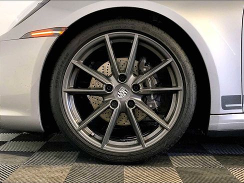 Certified 2024 Porsche 911 Carrera T RWD image 11