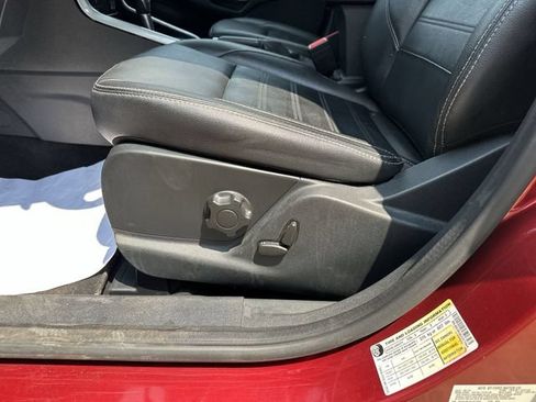 Used 2020 Ford EcoSport Titanium AWD/4WD image 16