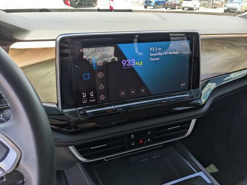 Used 2024 Volkswagen Atlas SE FWD image 25