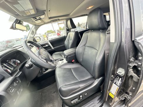 Used 2022 Toyota 4Runner Limited AWD/4WD image 20